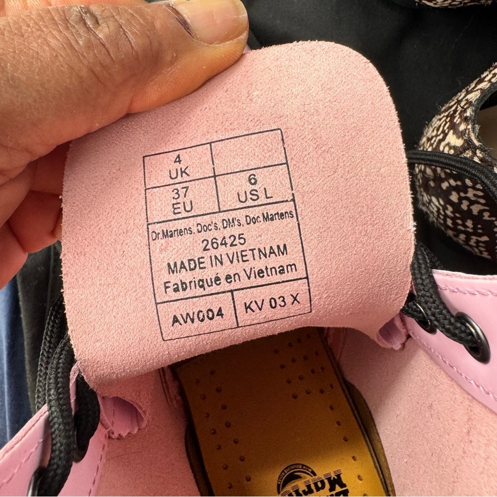 Dr. Martens pink Patent Leather Lace-Up Shoes women’s size 5 - Picture 6 of 15